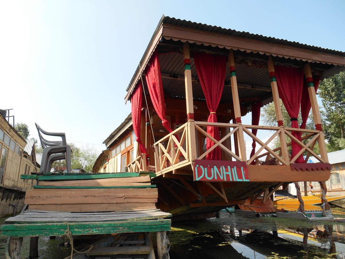 Houseboat Dunhill Bed & Breakfast Srinagar  Bagian luar foto